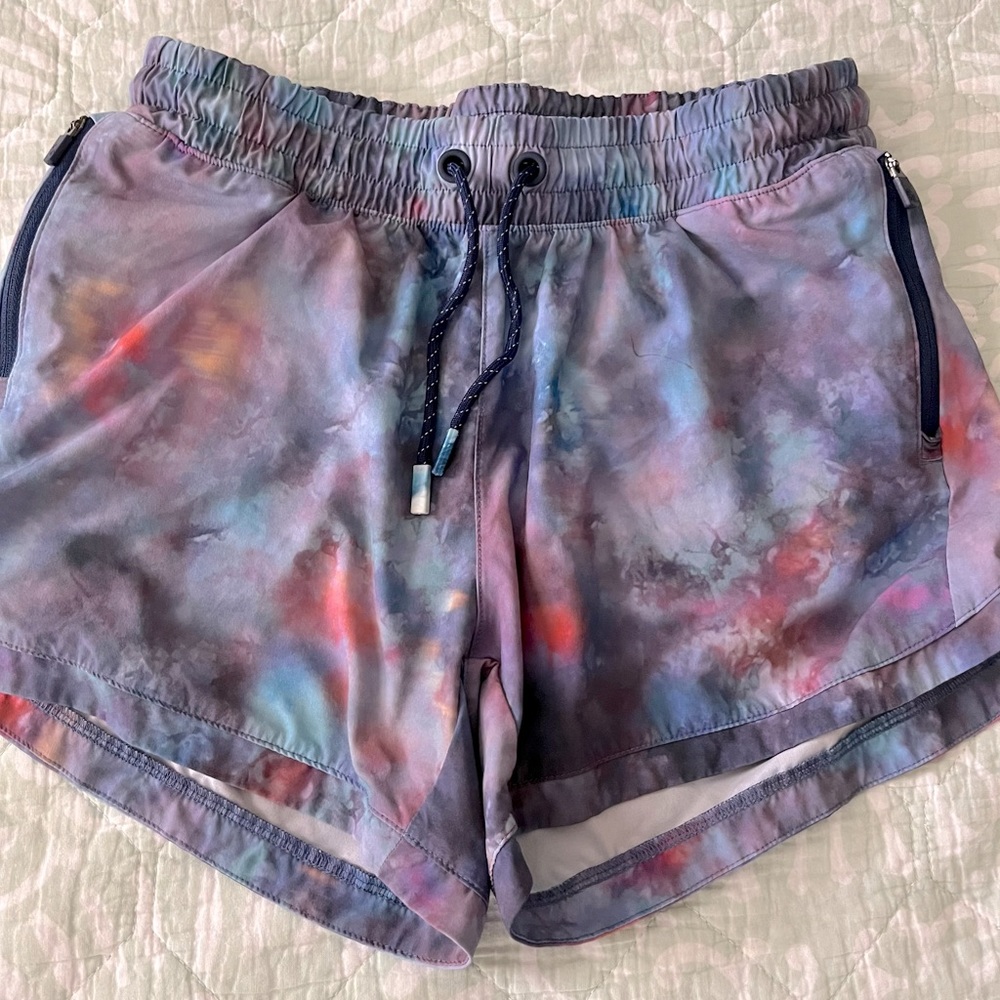 Athleta Girl shorts, size 16. Great shape. 😎